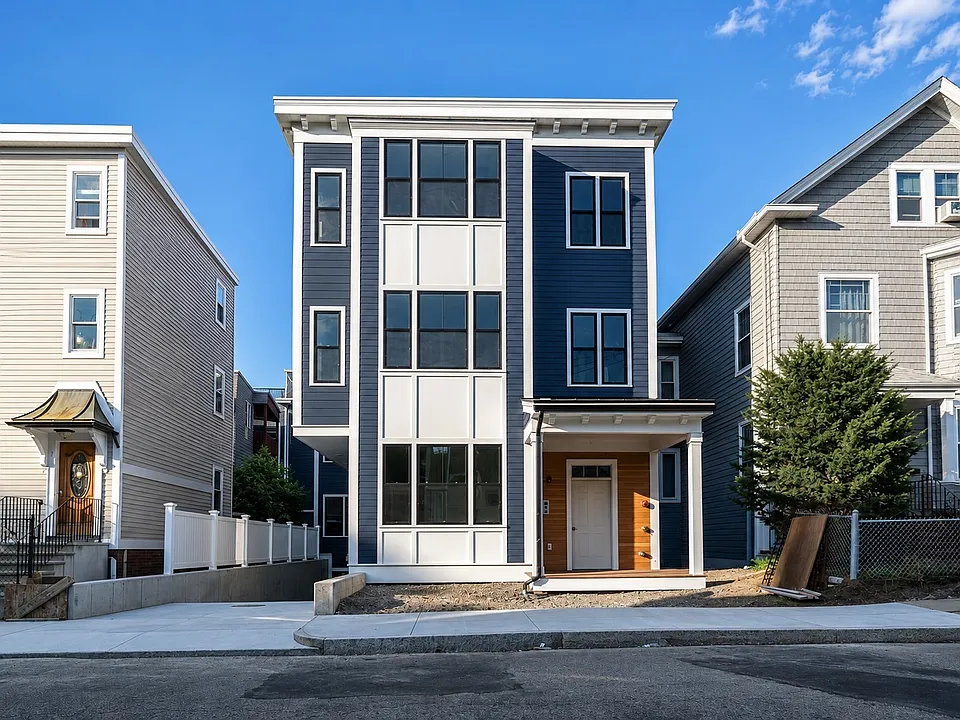 67 Harvest St #1