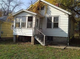 2327 N Flora Ave, Peoria, IL 61604