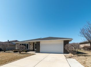 8102 Sawyer Rd, Darien, IL 60561