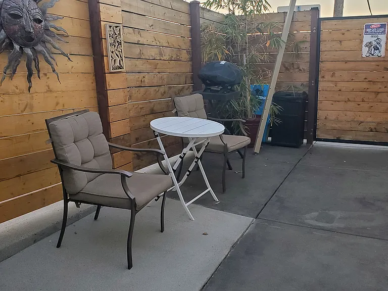 2144 Willow Ave — Photo 20
