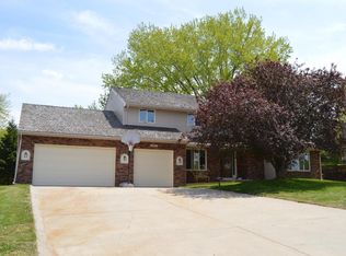 15451 Bobby Ln, Council Bluffs, IA 51503