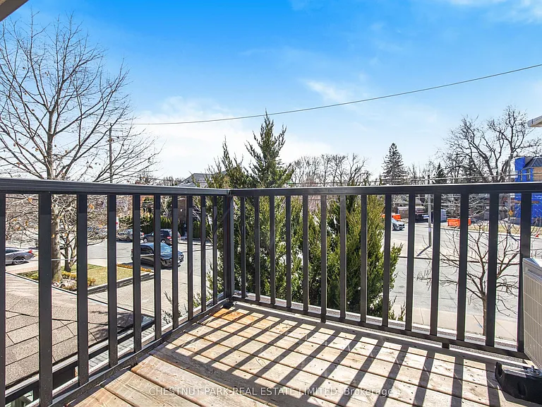 54 McNairn Ave #UPPER — Photo 21