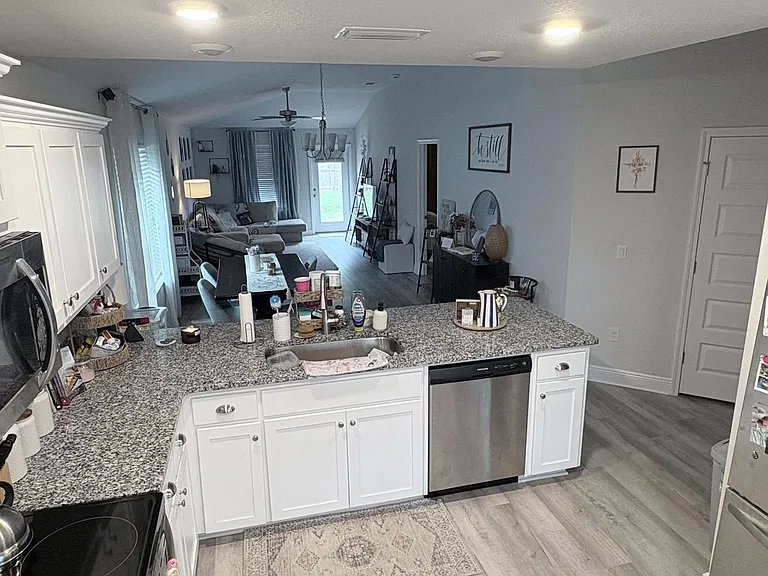 7019 Sonny Dr — Photo 5