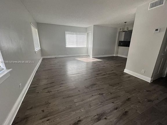 3rd image of 185 Wimbledon Lake Dr #68