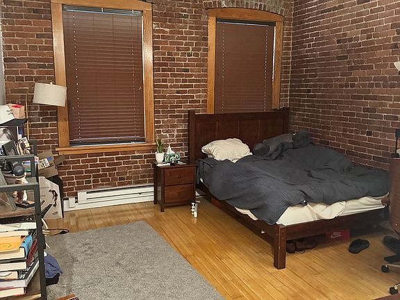 5th image of 254 Friend St #3