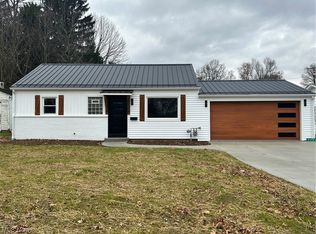 990 Oak Hill Rd, Wooster, OH 44691