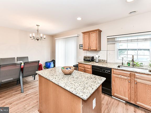 4th image of 1140 Cypress Tree Pl