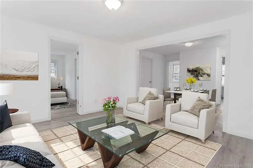 4 bed, 1160 sqft, $3,250 — Photo 1