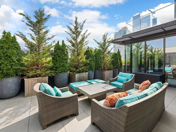 60 South 8th Street image 1 of 24