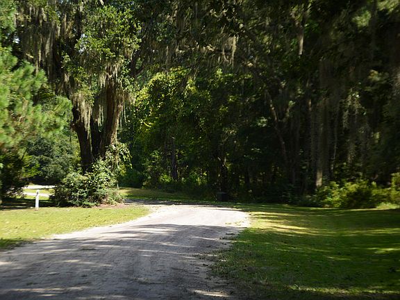 4th image of 69 Deer Track Dr