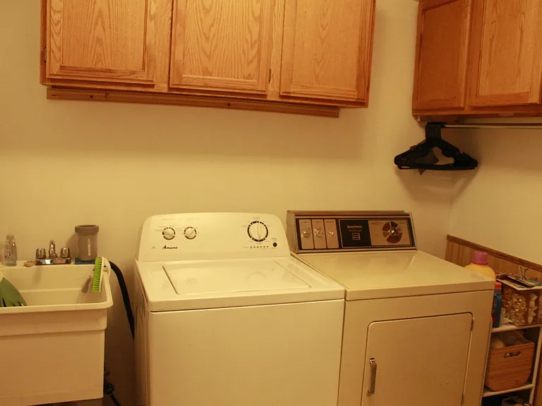 473 Fairwood Rd — Photo 31