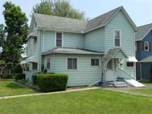 2nd image of 527 1st St