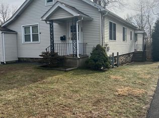 81 View St W, Greenwich, CT 06830