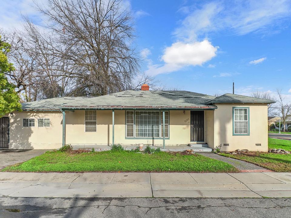 1st image of 2253 24th Ave