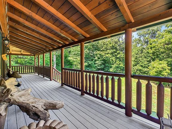 4th image of 3975 Jarman Hollow Rd