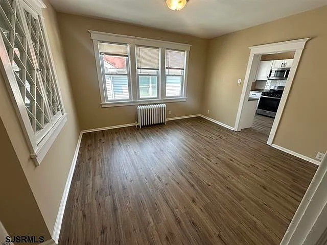 9 N Rosborough Ave — Photo 1