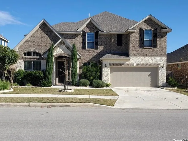 205 Woods Of Boerne Blvd — Photo 1
