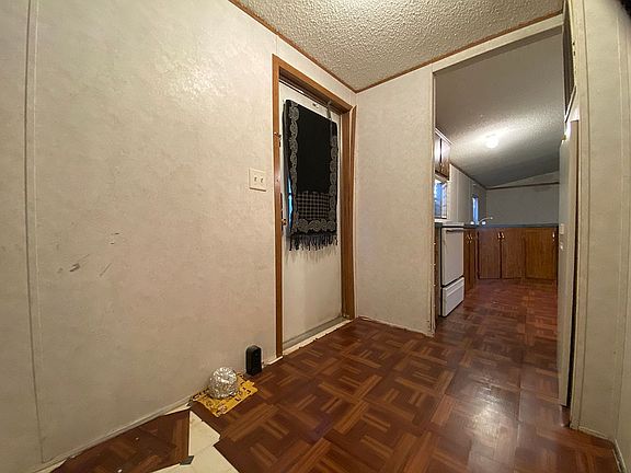 Laundry Room/ Hallway 1