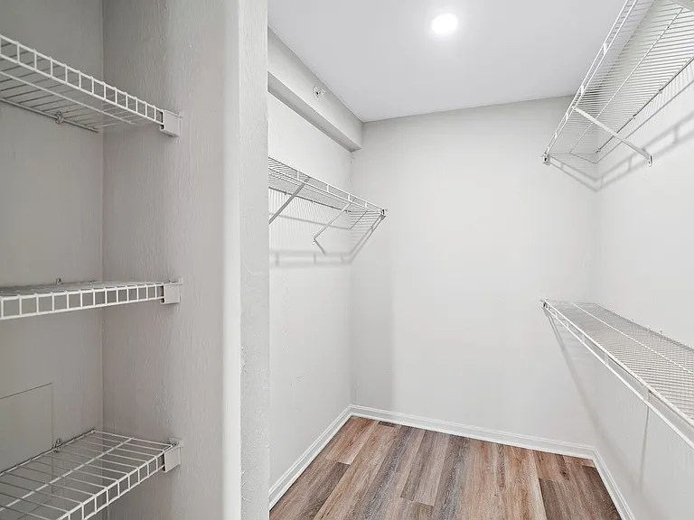 Cherry Tree Village Apartments — Photo 276