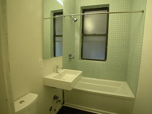 Rented by (Legacy) NY Quality Living Uptown | media 10