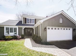 1548 Bonaventure Dr, Naperville, IL 60563