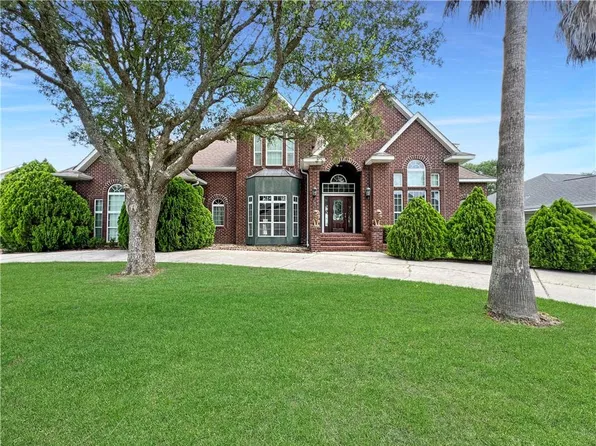 14211 S Lakeshore Dr, Covington, LA 70435