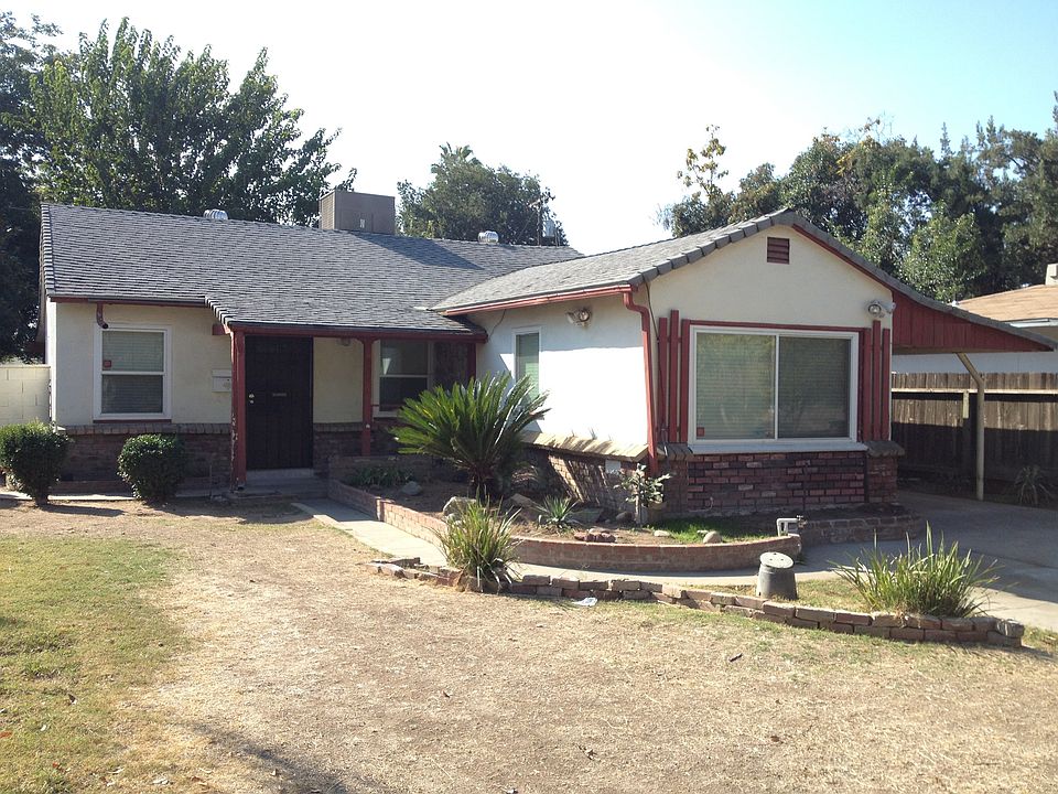 1st image of 1204 E Saginaw Way