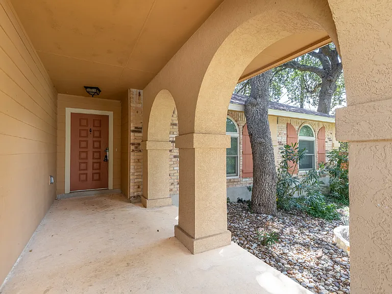2331 Bluffridge St — Photo 3