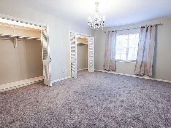 3rd image of 2600 Bellefontaine St #20