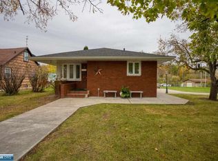 630 4th St, Nashwauk, MN 55769