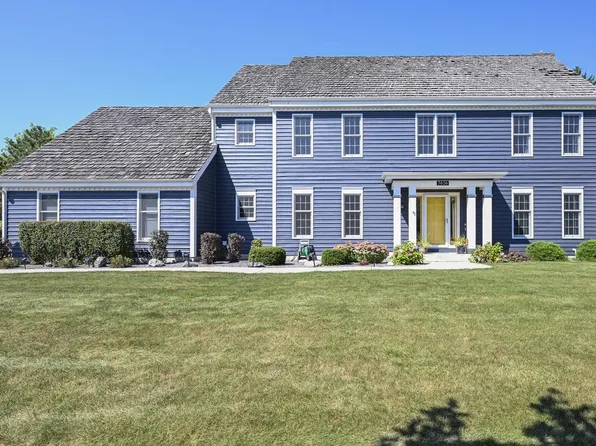7626 West Knightsbridge DRIVE, Mequon, WI 53097