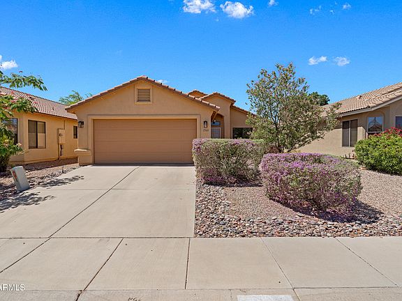 3rd image of 1560 SILVERADO Drive