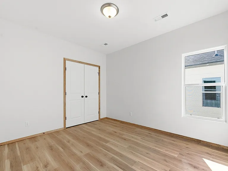 1723 N Main St #B — Photo 17