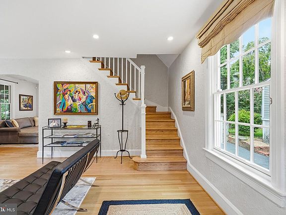 3rd image of 3024 45th St NW