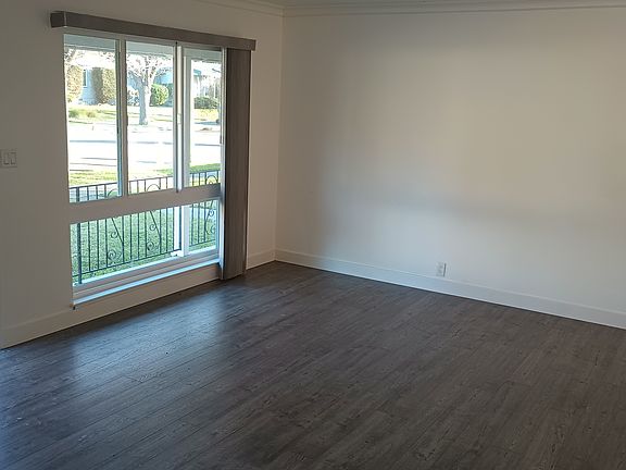 5th image of 685 N Daniel Way