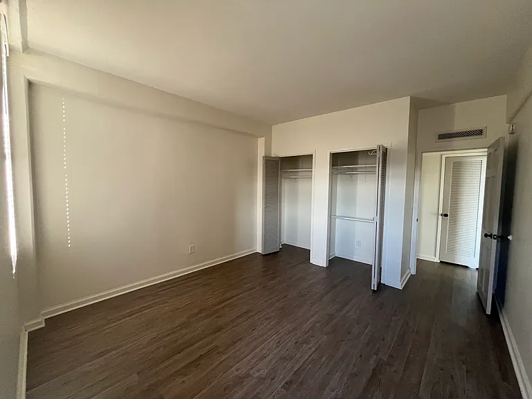 14 Lockwood Dr #7H — Photo 36