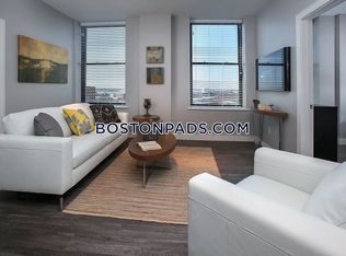 30 Willow St, Lynn, MA 01901