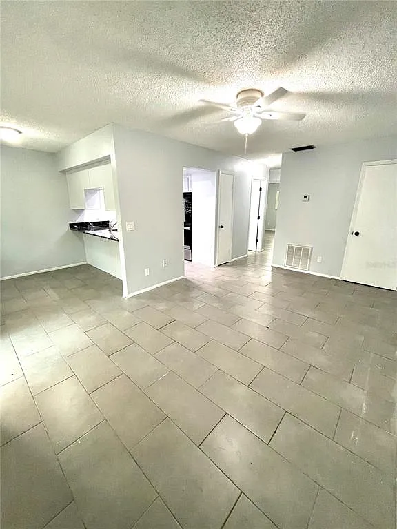 2 bed, 1.0 bath, 780 sqft, $1,495 — Photo 2