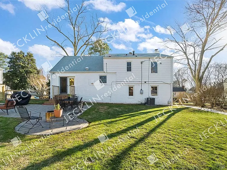 8406 Freestone Ave — Photo 33