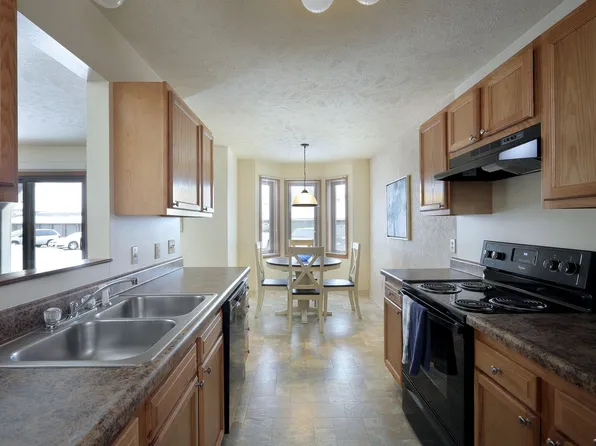 Oak Tree Apartments, 6555 Balsam Dr #6520-102, Hudsonville, MI 49426