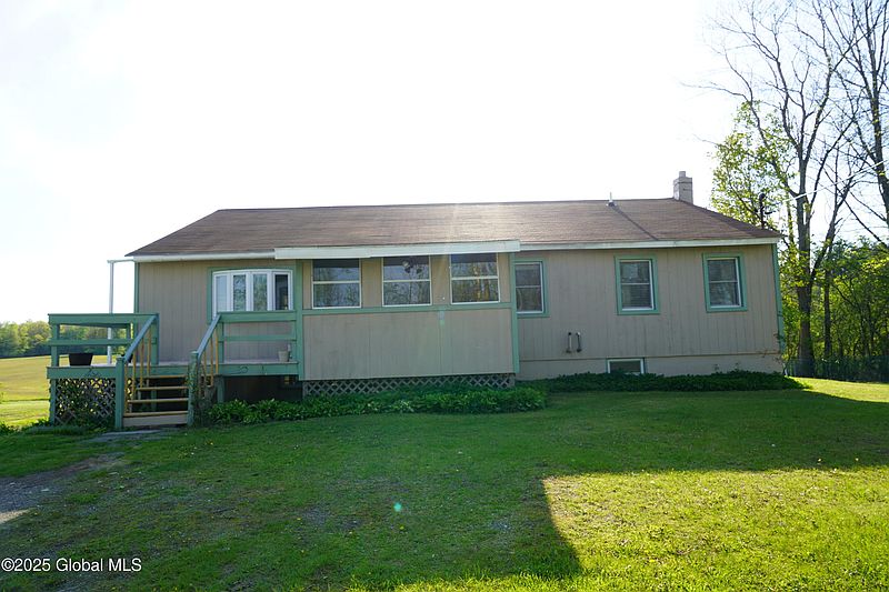 2nd image of 40 W Starbuck Lane