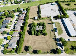 1809 SE Parkway Ln, Arlington, TX 76010