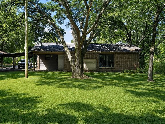 4th image of 1725 McAlhany Rd