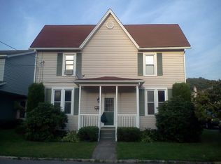201 Clifford Ave, Apollo, PA 15613