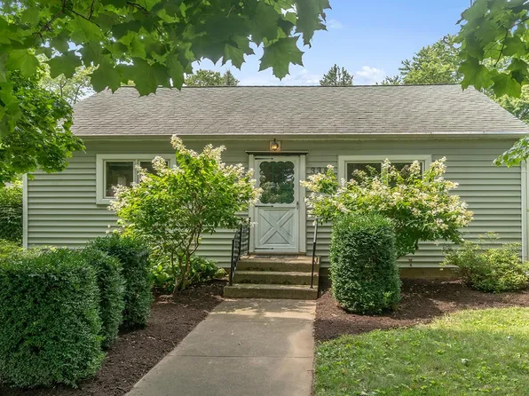 338 S Pine St, Stillman Valley, IL 61084