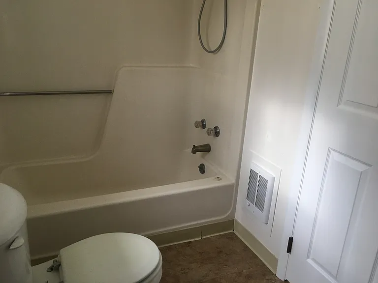 873 Cobb St — Photo 11