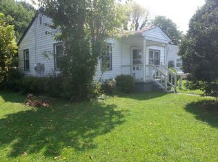 484 Baldwin St, Virginia Beach, VA 23452