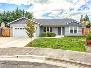 434 Bowmont Cir, Medford, OR