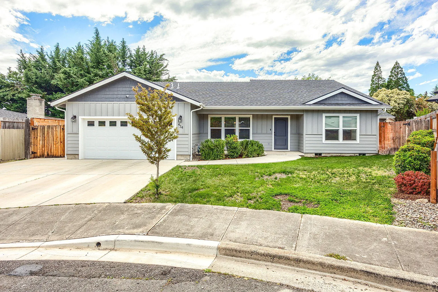 434 Bowmont Cir photo 1