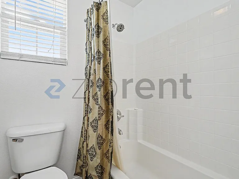 1854 Bankstown Way — Photo 31